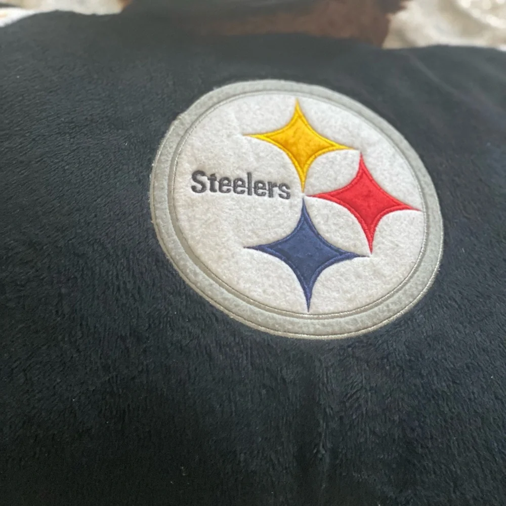 NFL Pittsburgh Steelers Bear Pillow Pet in good used condition